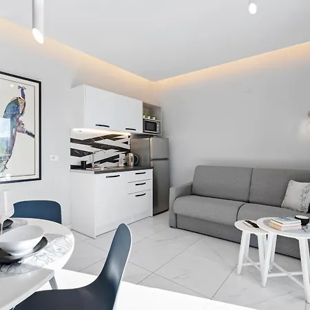 Lejlighedshotel Frunze Luxury