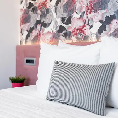 Frunze Luxury Apart Otel 4*