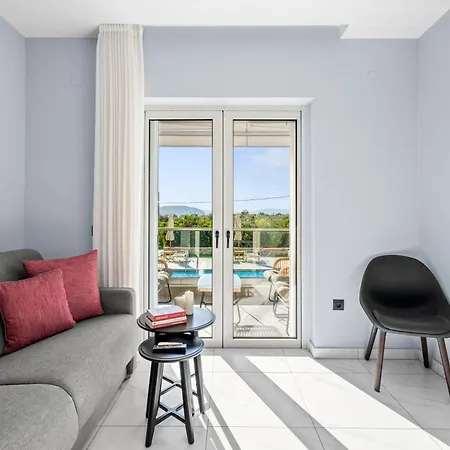 Frunze Luxury Lejlighedshotel 4*