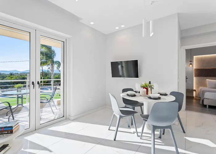 Frunze Luxury 纳夫普利翁