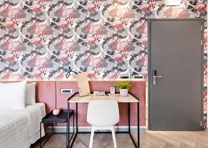 Frunze Luxury 纳夫普利翁