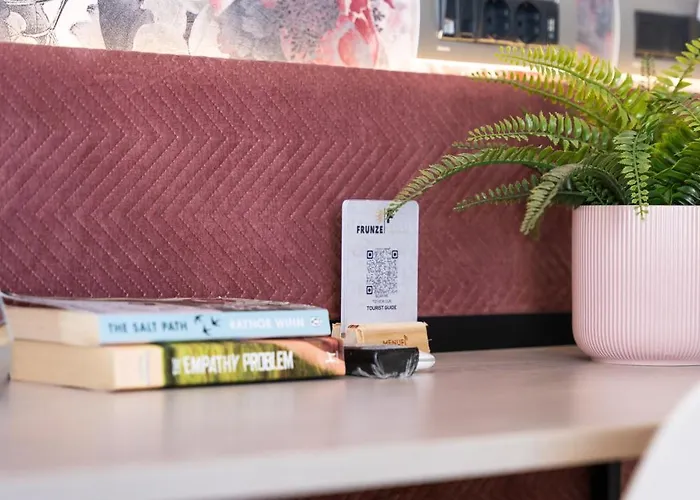 Frunze Luxury 4* 纳夫普利翁