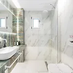 Frunze Luxury