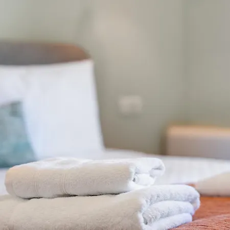 Lägenhetshotell Frunze Luxury 4*