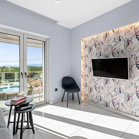 Frunze Luxury 4* ナフプリオ