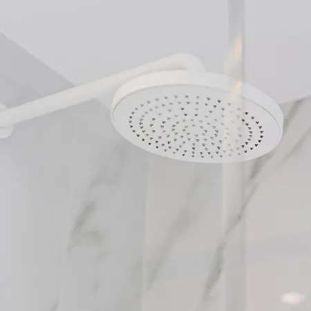 Frunze Luxury アパートホテル 4*