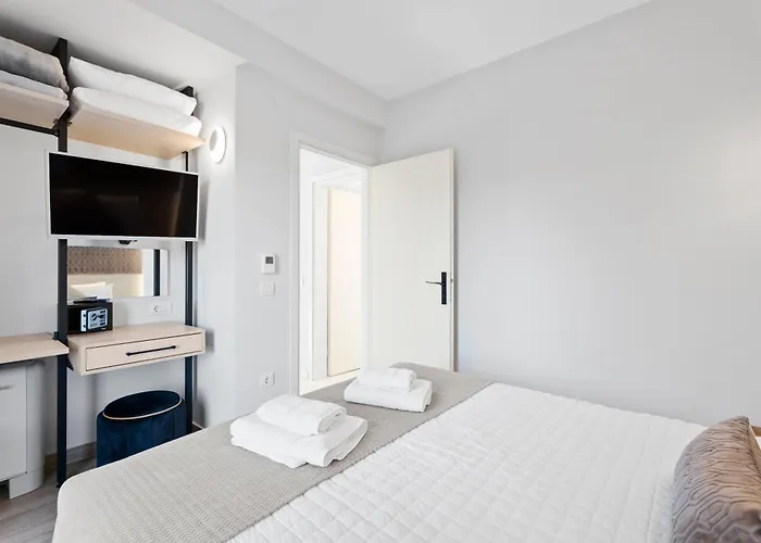 Frunze Luxury Apartmanhotel Návplio