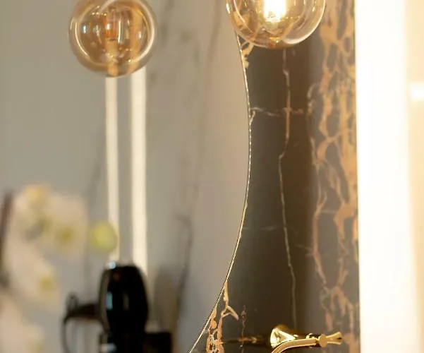 Apartmanhotel Frunze Luxury 4*